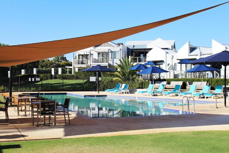 Assured Ascot Quays Apartment Hotel Perth Ngoại thất bức ảnh