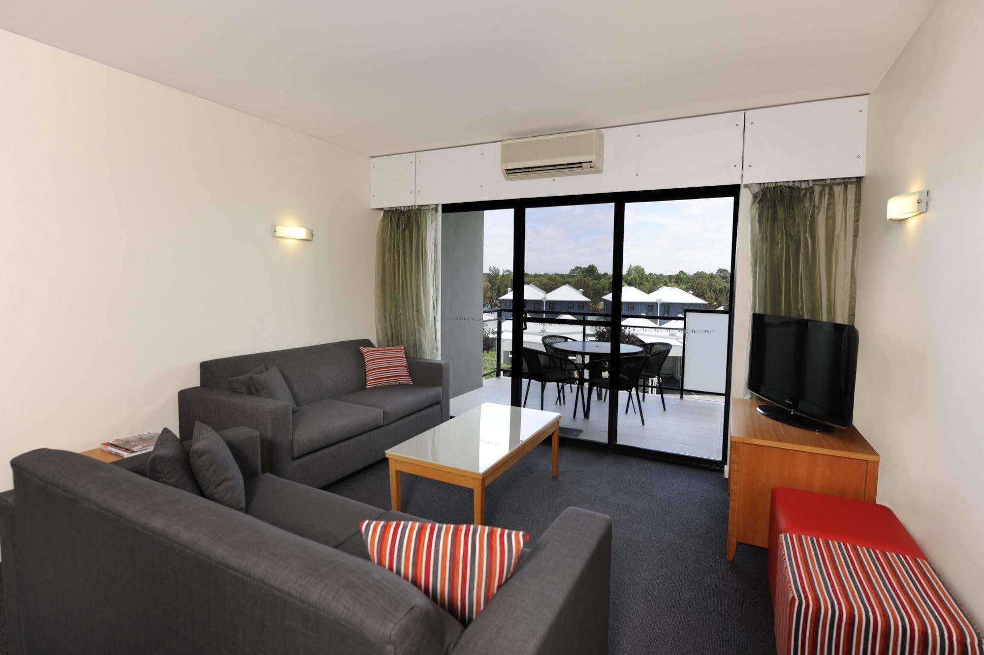 Assured Ascot Quays Apartment Hotel Perth Ngoại thất bức ảnh